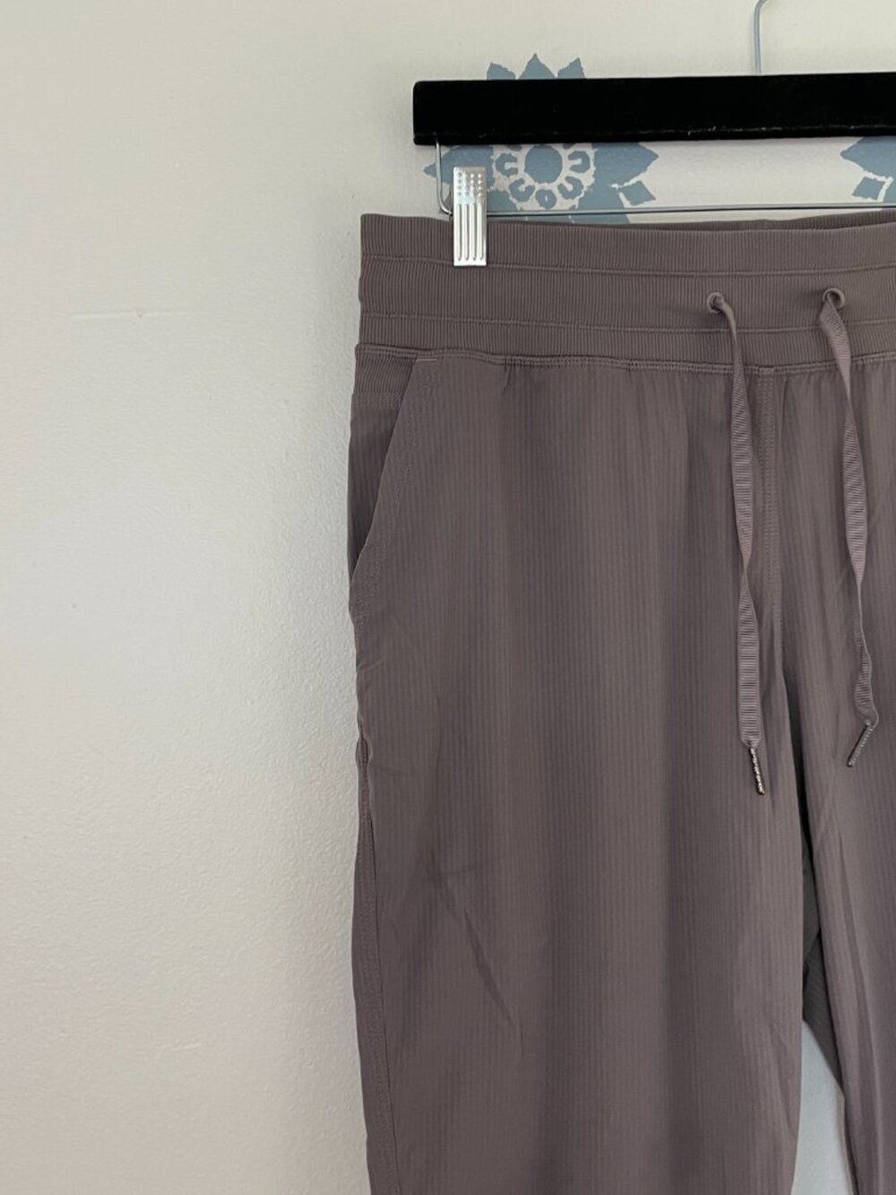 Lululemon Studio Crop II Unlined Pants Cool Cocoa Size 10 - Picture 5 of 7